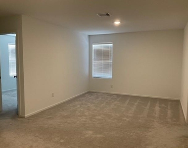 1627 Birch Wood Drive - Photo Thumbnail 17