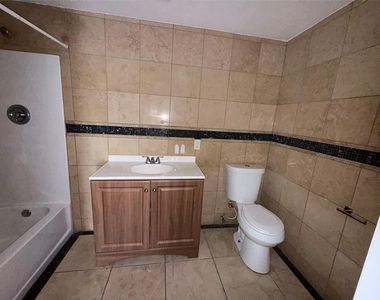 13809 Hershe Street - Photo Thumbnail 3
