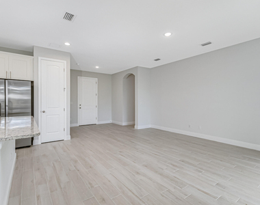 1517 Wacker Avenue Se - Photo Thumbnail 20