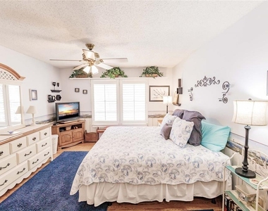 6030 E Peppertree Way - Photo Thumbnail 13