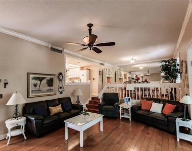 6030 E Peppertree Way - Photo Thumbnail 2