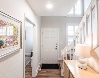 6023 W Peppertree Way - Photo Thumbnail 2
