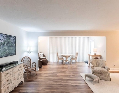 6023 W Peppertree Way - Photo Thumbnail 15