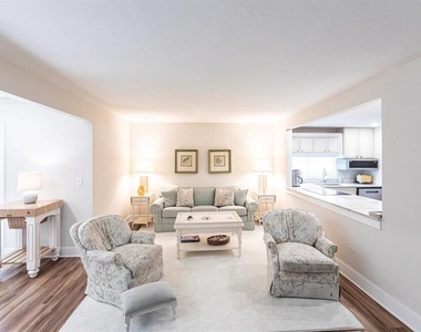 6023 W Peppertree Way - Photo Thumbnail 13
