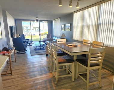 5901 Bahia Del Mar Circle - Photo Thumbnail 6