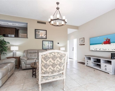 6026 E Peppertree Way - Photo Thumbnail 6