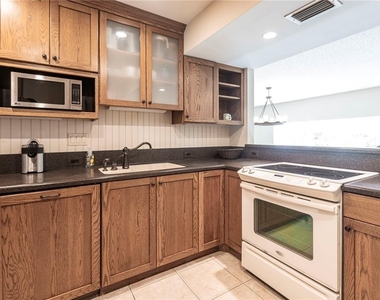 6026 E Peppertree Way - Photo Thumbnail 11
