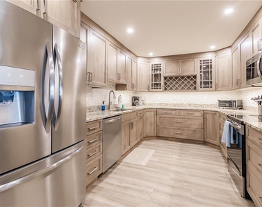 1255 E Peppertree Drive - Photo Thumbnail 5