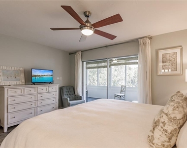 1200 E Peppertree Lane - Photo Thumbnail 16