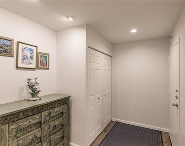 1200 E Peppertree Lane - Photo Thumbnail 6