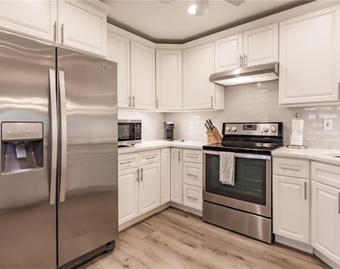 1200 E Peppertree Lane - Photo Thumbnail 8