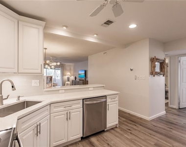 1200 E Peppertree Lane - Photo Thumbnail 10