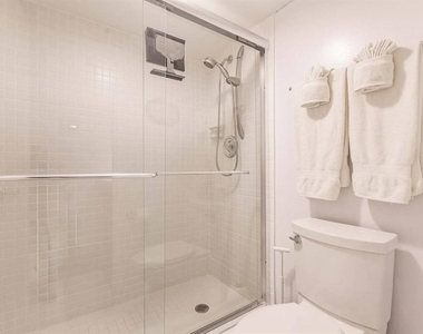 1200 E Peppertree Lane - Photo Thumbnail 7