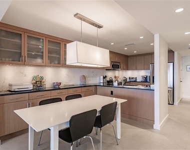 1200 E Peppertree Lane - Photo Thumbnail 8