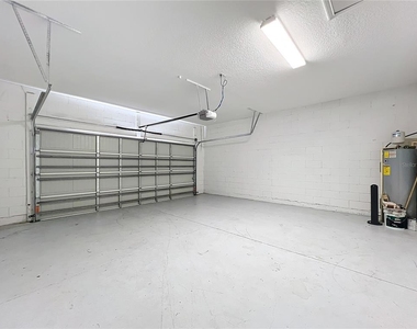 185 Brookes Place - Photo Thumbnail 26