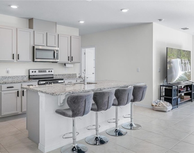 2454 Taloncrest - Photo Thumbnail 4