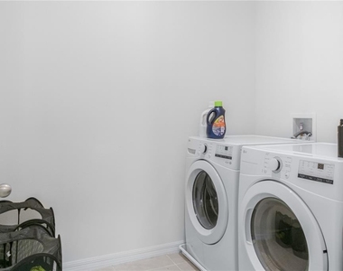 2454 Taloncrest - Photo Thumbnail 8