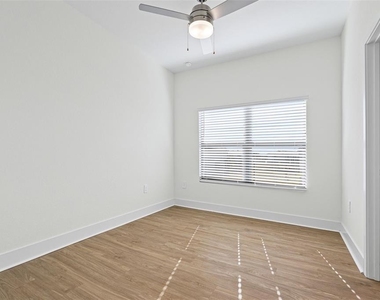 14515 Stellar Place - Photo Thumbnail 20