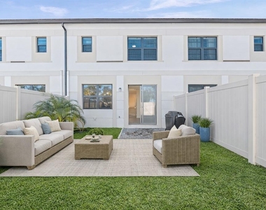 14515 Stellar Place - Photo Thumbnail 25