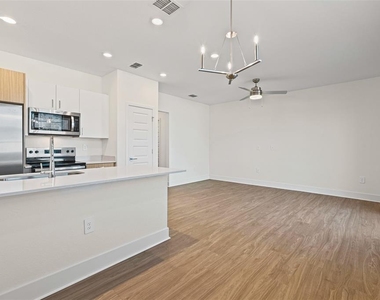 14515 Stellar Place - Photo Thumbnail 10