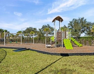 14515 Stellar Place - Photo Thumbnail 30