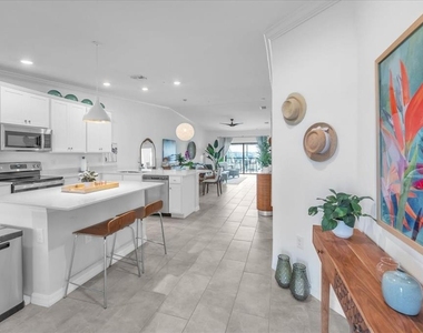 5711 Palmer Circle - Photo Thumbnail 2