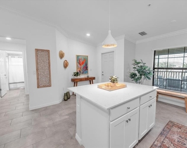 5711 Palmer Circle - Photo Thumbnail 6