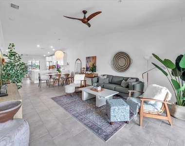 5711 Palmer Circle - Photo Thumbnail 19