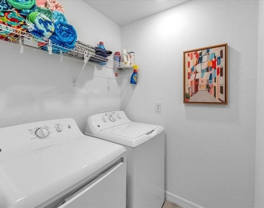 5711 Palmer Circle - Photo Thumbnail 11