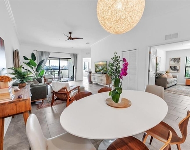 5711 Palmer Circle - Photo Thumbnail 17