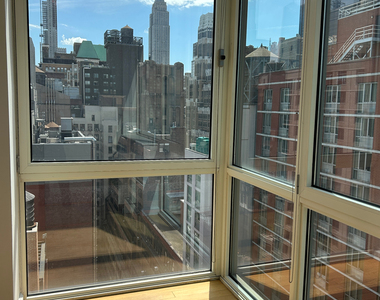 West 37th Street - Photo Thumbnail 2