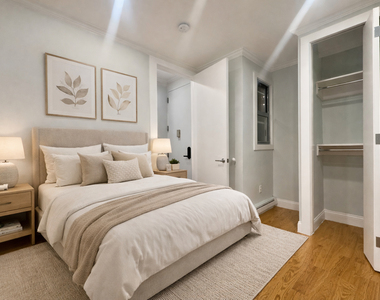 427 East 80th Street - Photo Thumbnail 2