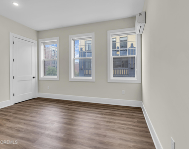 527 Bangs Avenue - Photo Thumbnail 6