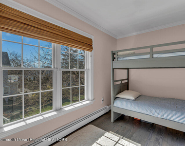 323 E Main Street - Photo Thumbnail 24