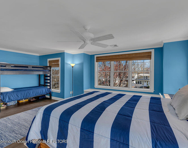 323 E Main Street - Photo Thumbnail 23