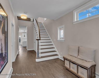 323 E Main Street - Photo Thumbnail 3
