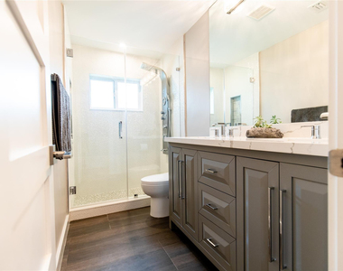 2275 Sw 44th Street - Photo Thumbnail 1