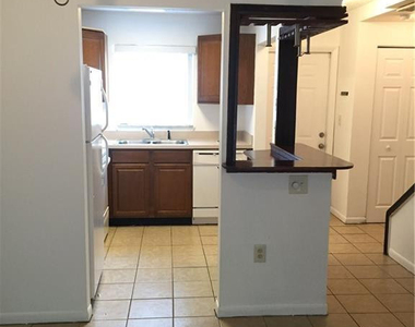 801 W Oakland Park Boulevard - Photo Thumbnail 1