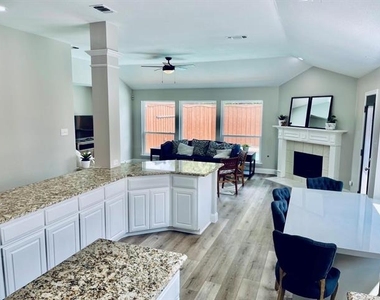 7848 Lancelot Road - Photo Thumbnail 16