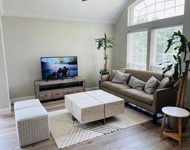 7848 Lancelot Road - Photo Thumbnail 4