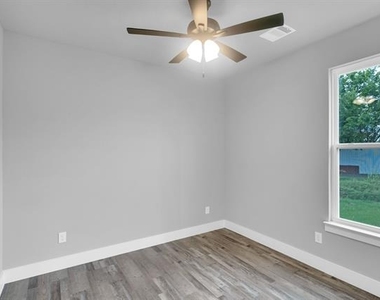704 N Church Street - Photo Thumbnail 2