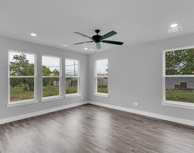 704 N Church Street - Photo Thumbnail 6