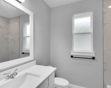 704 N Church Street - Photo Thumbnail 3