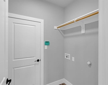 704 N Church Street - Photo Thumbnail 12