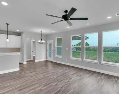 704 N Church Street - Photo Thumbnail 8