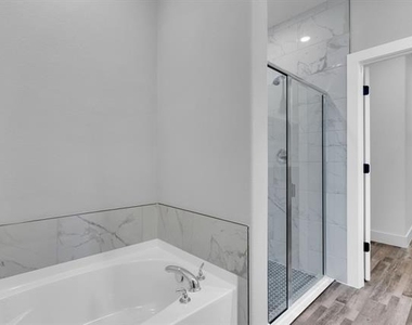 704 N Church Street - Photo Thumbnail 16