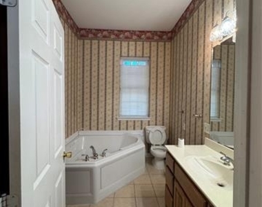 3916 Shepherd - Photo Thumbnail 15