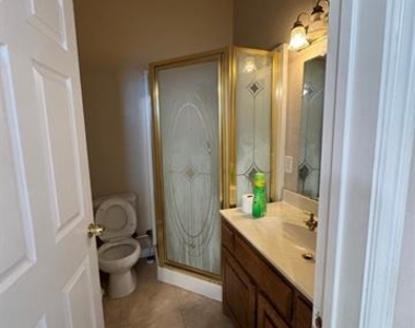3916 Shepherd - Photo Thumbnail 10