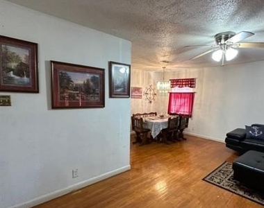 2438 Five Mile Circle - Photo Thumbnail 1