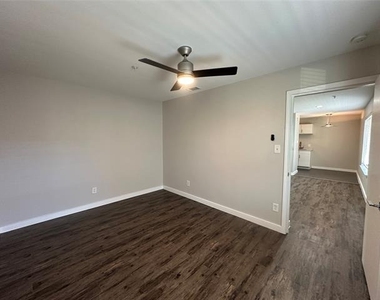 5408 Reiger Avenue - Photo Thumbnail 13